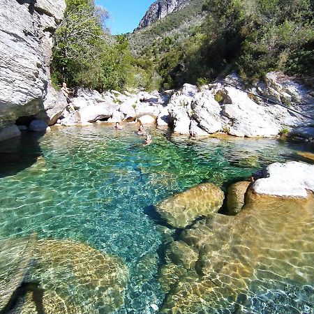 la casa di enea Villa Apricale Esterno foto