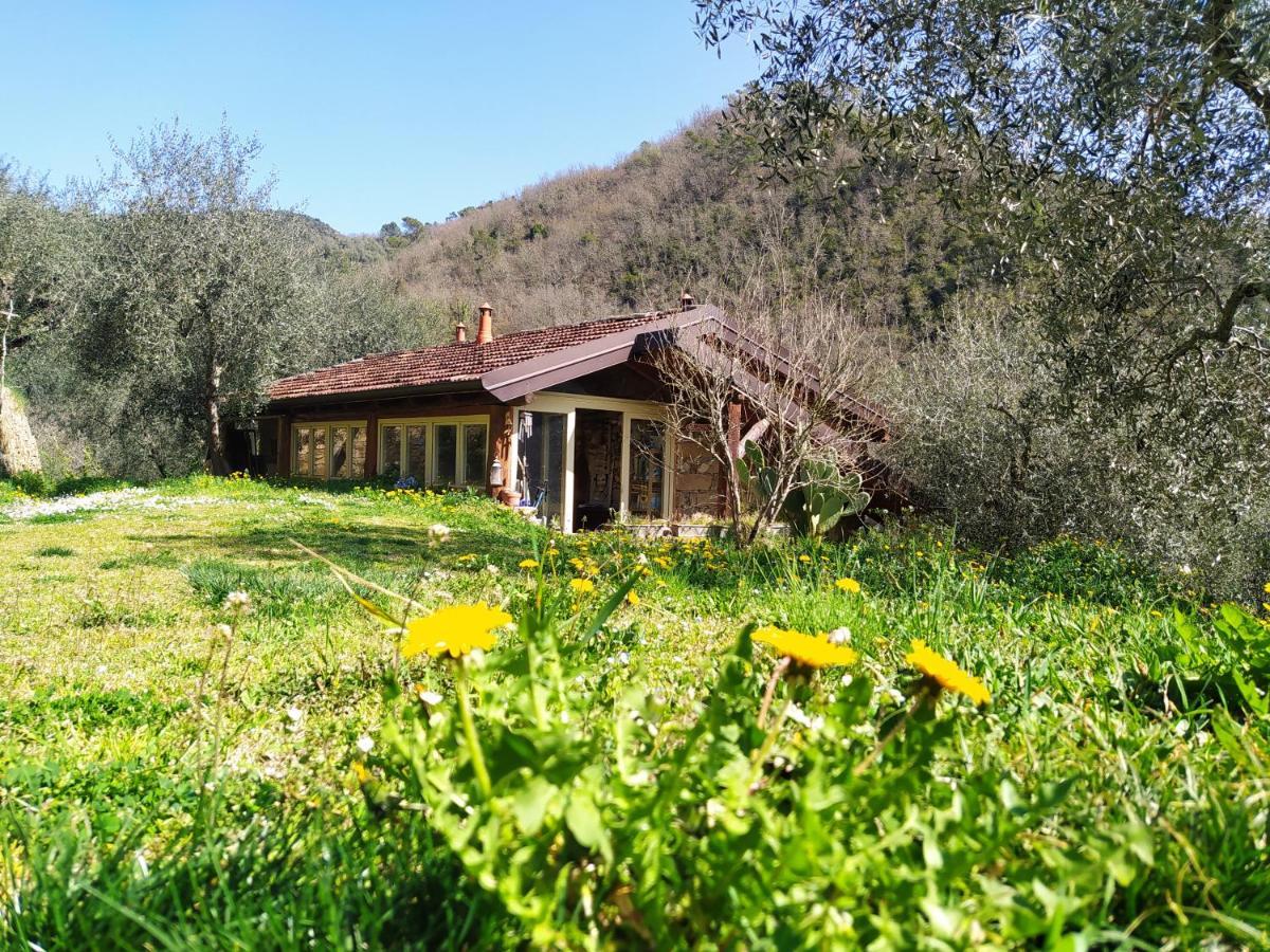 la casa di enea Villa Apricale Esterno foto