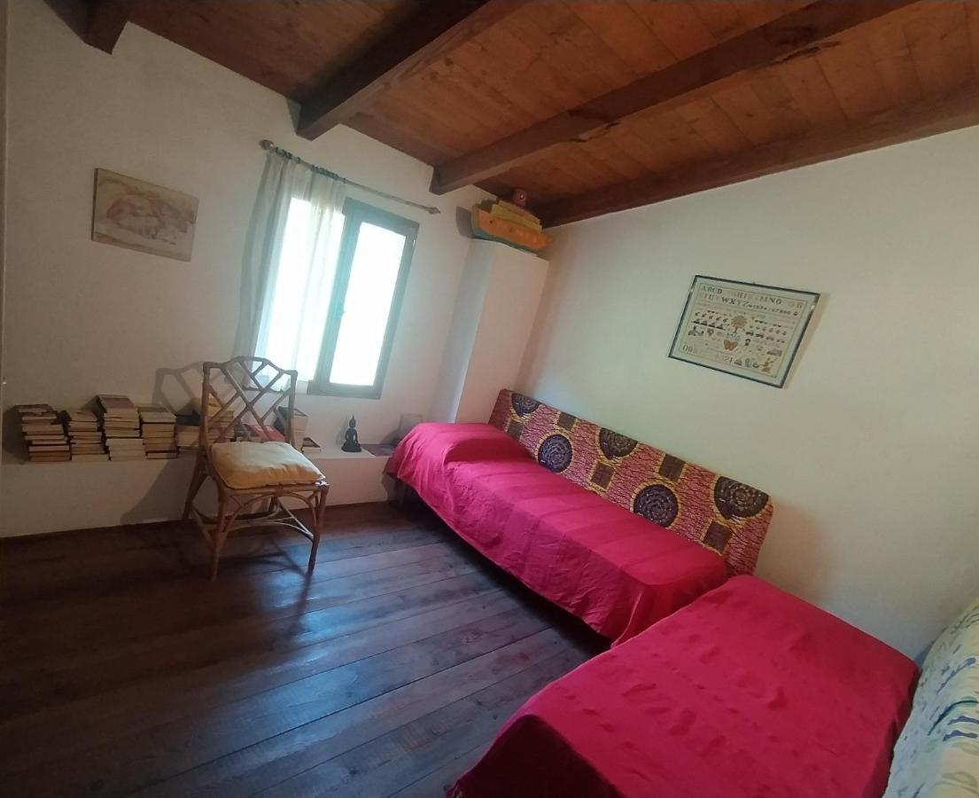 la casa di enea Villa Apricale Esterno foto